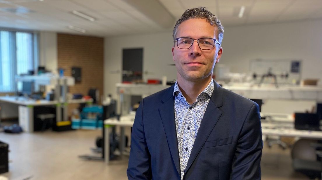 Lector mechatronics Dr. ir. Dirk Bekke
