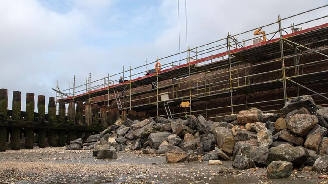 Restauratie Muur Altena afgerond