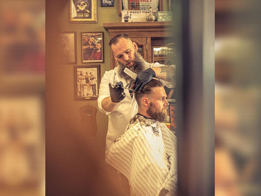 'Trouwe en loyale' Miky aan het werk in Schorem