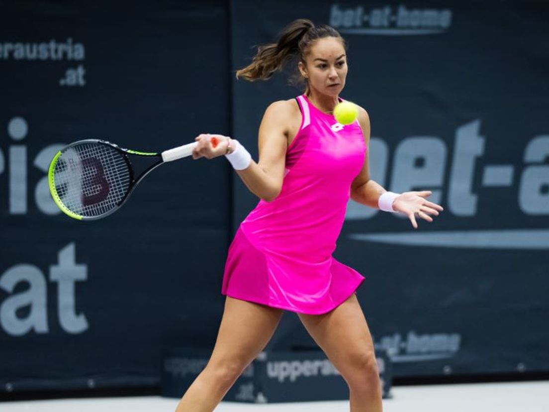 Lesley Pattinama-Kerkhove in actie op de tennisbaan (Bron: Orange Pictures - Rob Prange)