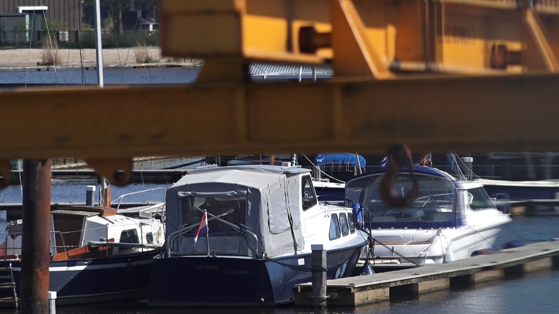 Ondernemers boos over onbediende Slochtersluis: 'Ik heb aangeboden het zelf te doen'
