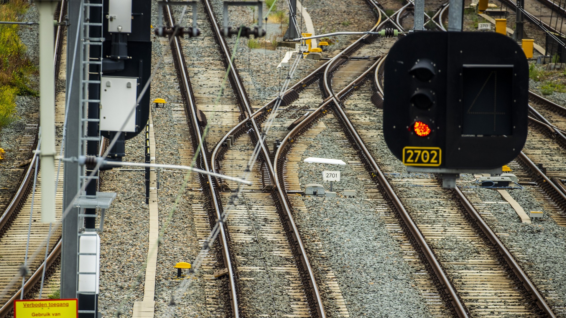 Gasgeneratoren langs het spoor moeten stroomtekort in de stad opvangen