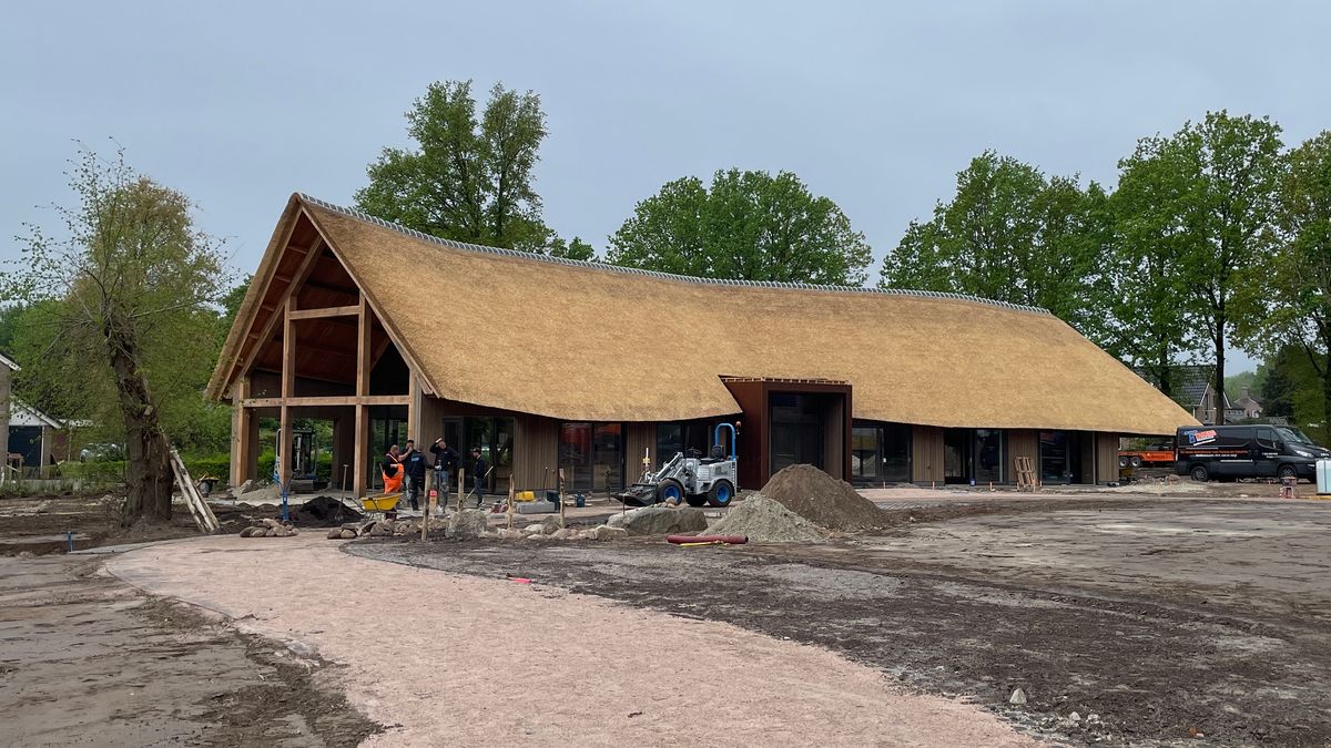 Bouw Hallenhoes zo goed als klaar: 'Het hart van Exloo is weer terug'