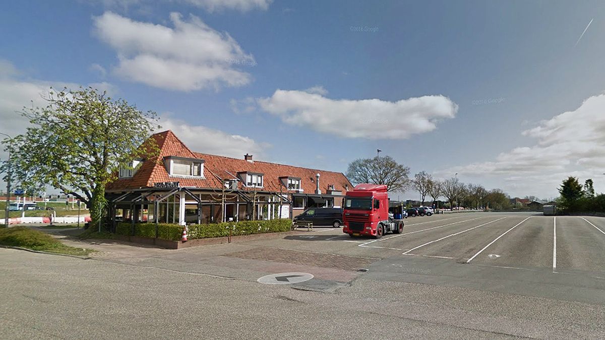 Bekend chauffeurscafé De Tweede Steeg aan de Hogeweg sluit de deuren