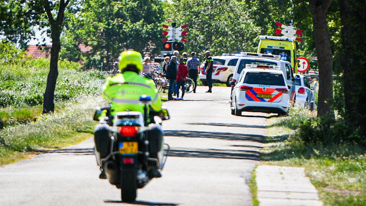 UPDATE: Fietser overleden na botsing met trein Oldeholtwolde