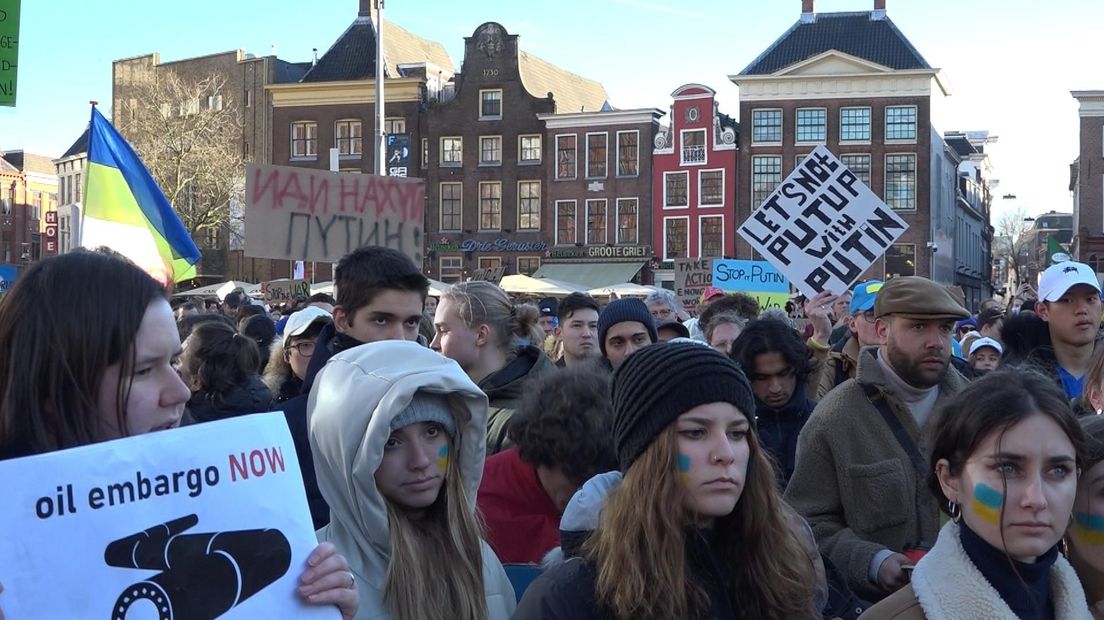 Demonstranten op de Grote Markt