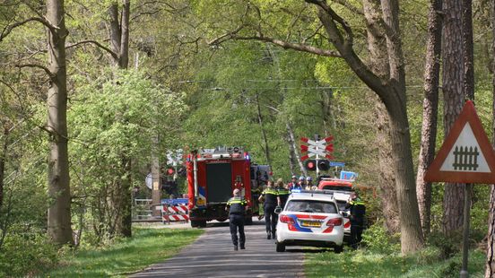 Treinverkeer tussen Rijssen en Wierden weer opgestart na aanrijding. Treinverkeer tussen Rijssen en Wierden weer opgestart na aanrijding.