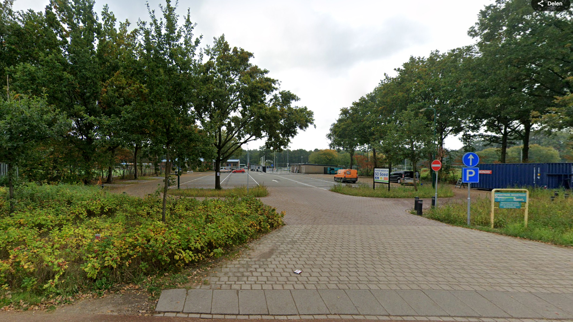 Soest wil bezoekers voetbalclub onder zonnepanelen laten parkeren