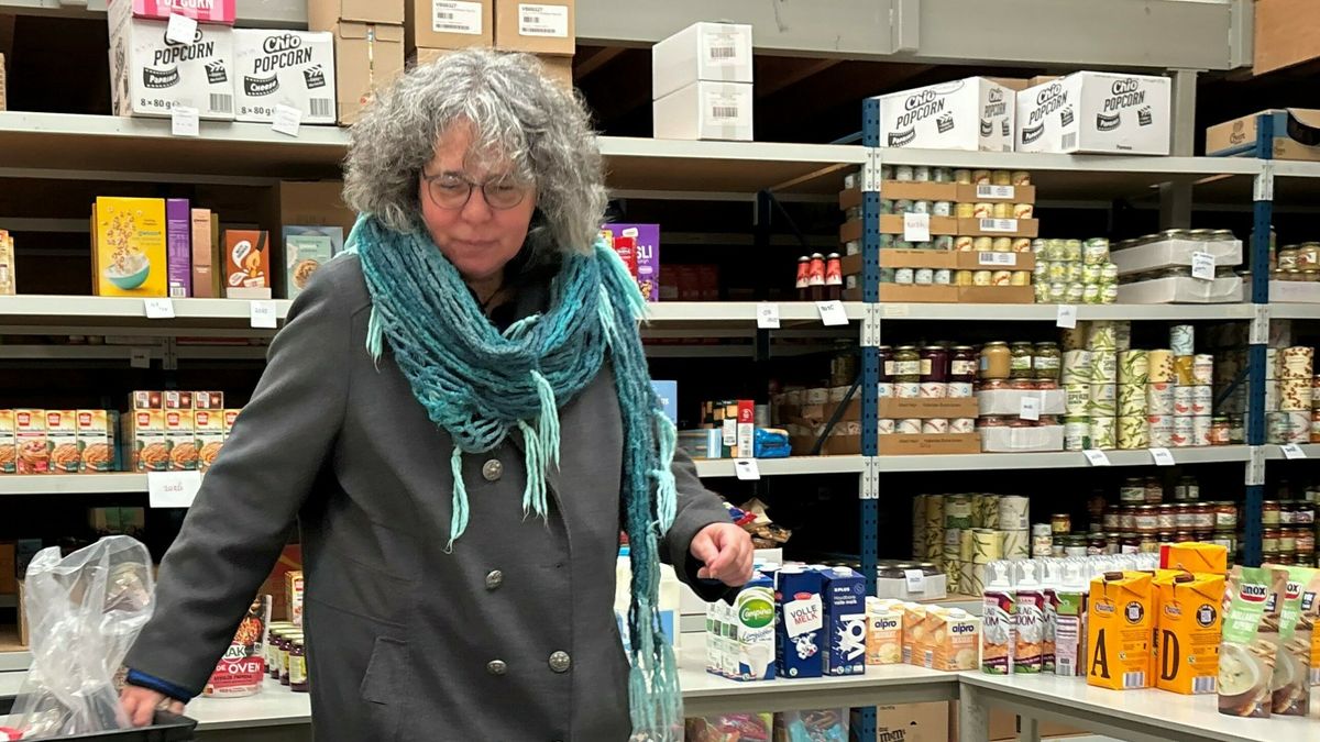 Anita leeft van een uitkering en moet weer naar de Voedselbank: 
