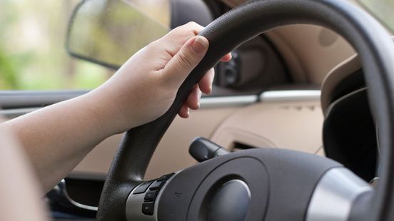 'Kussen, betasten en omhelzen', rijinstructeur hoort weer werkstraf eisen