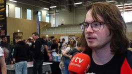 Duizenden kaartenliefhebbers verzamelen zich in Hoogeveen