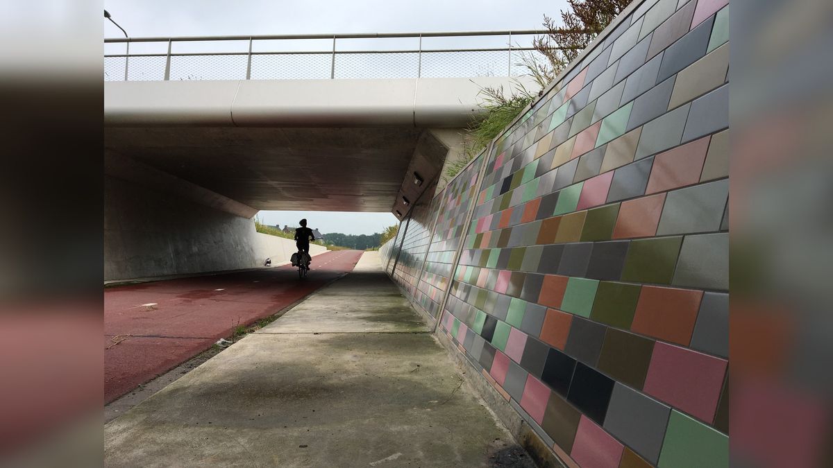 Aanleg van fietstunnel bij De Tike eindelijk begonnen