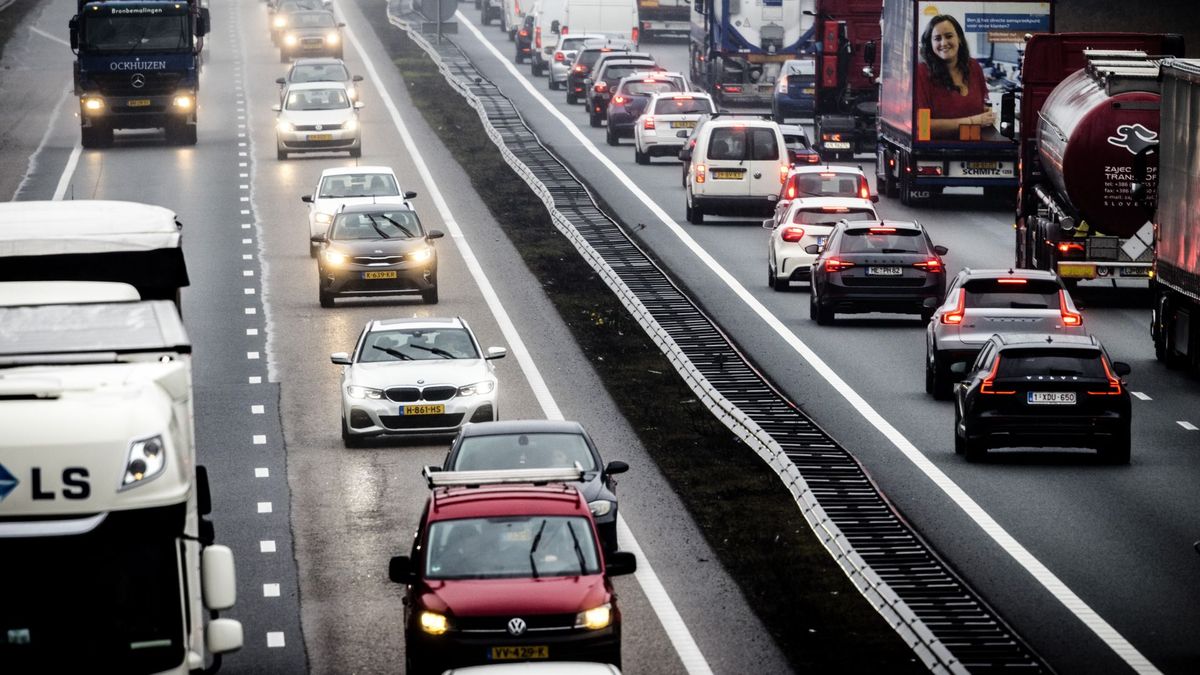 Ongelukken leiden tot forse vertraging op A12 en A1