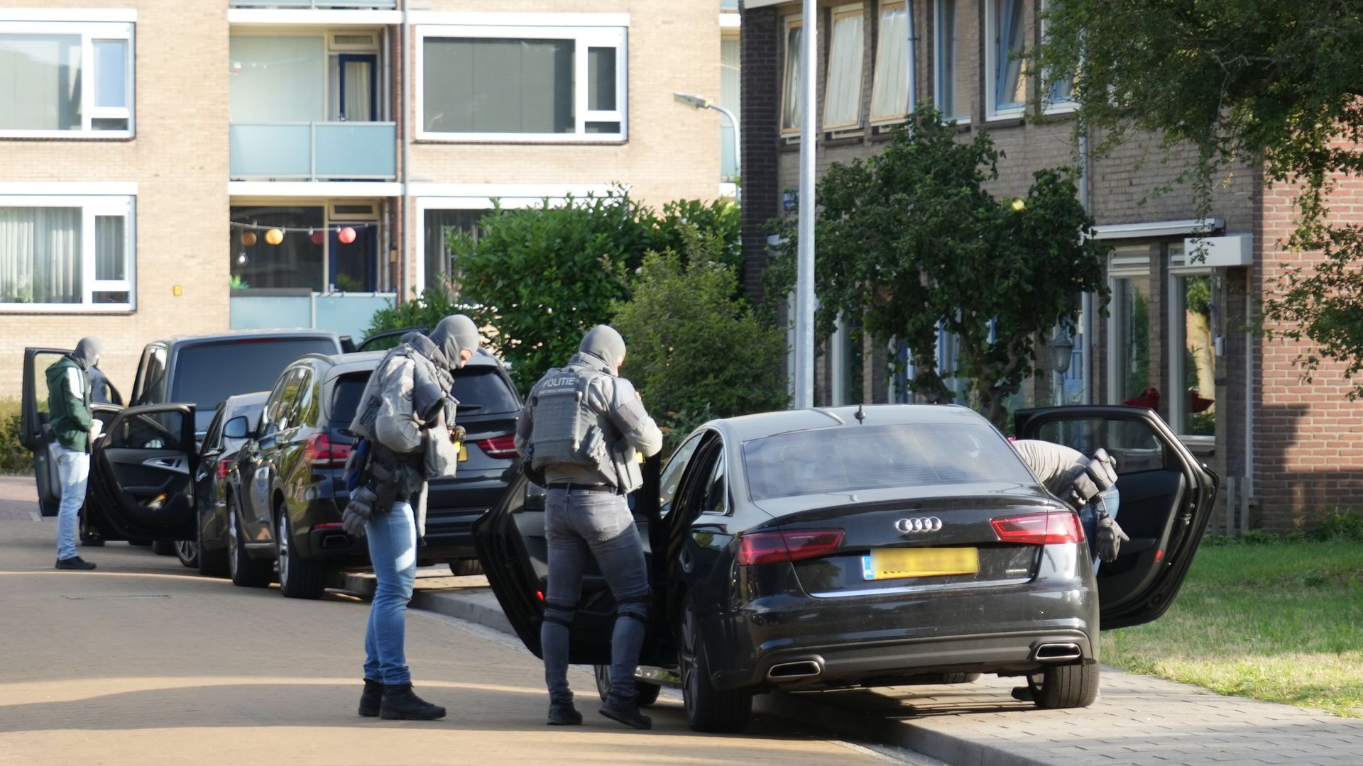 Aanhoudingen In Meppel En Nijeveen In Zaak Rond Drugshandel En ...