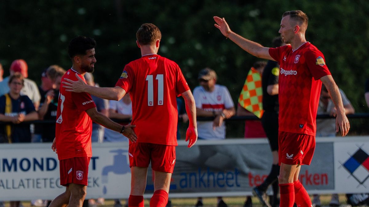 FC Twente verslaat Motherwell in snikheet Beckum