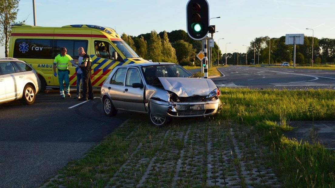 Ongeluk met twee auto's in Kampen