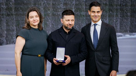 Zelensky verlaat Middelburg met een award én een mijnenjager Nieuws