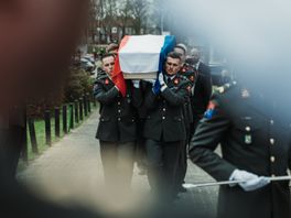 'Waardig en onvergetelijk' afscheid van omgekomen militair 43 Gemechaniseerde Brigade uit Havelte