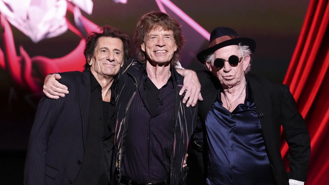 Ronnie Wood, Mick Jagger en Keith Richards tijdens de presentatie in Londen