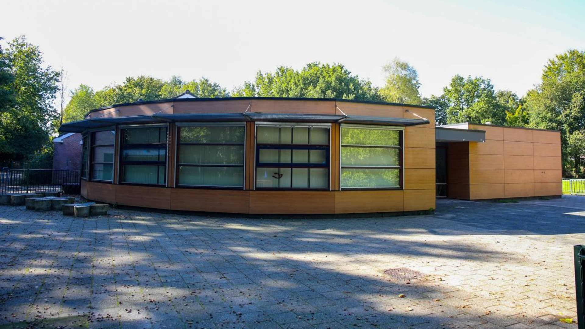 Leegstaande school in Ugchelen vangt asielzoekers op bij drukte in Ter Apel