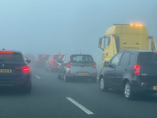 Waarom hoef je overdag geen licht aan, terwijl het veiliger lijkt?