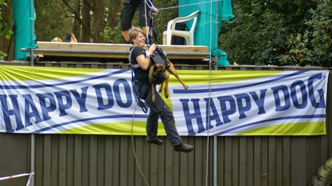 Hond en baasje survival in Borger (Rechten: KNON Hondenschool Borger)