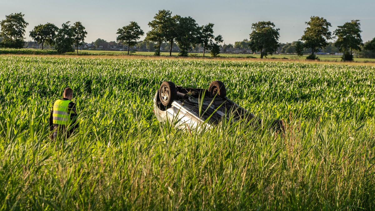 Supermarkt in Surhuisterveen ontruimd na brandmelding | Slachtoffer verkeersongeluk Munnekezijl over