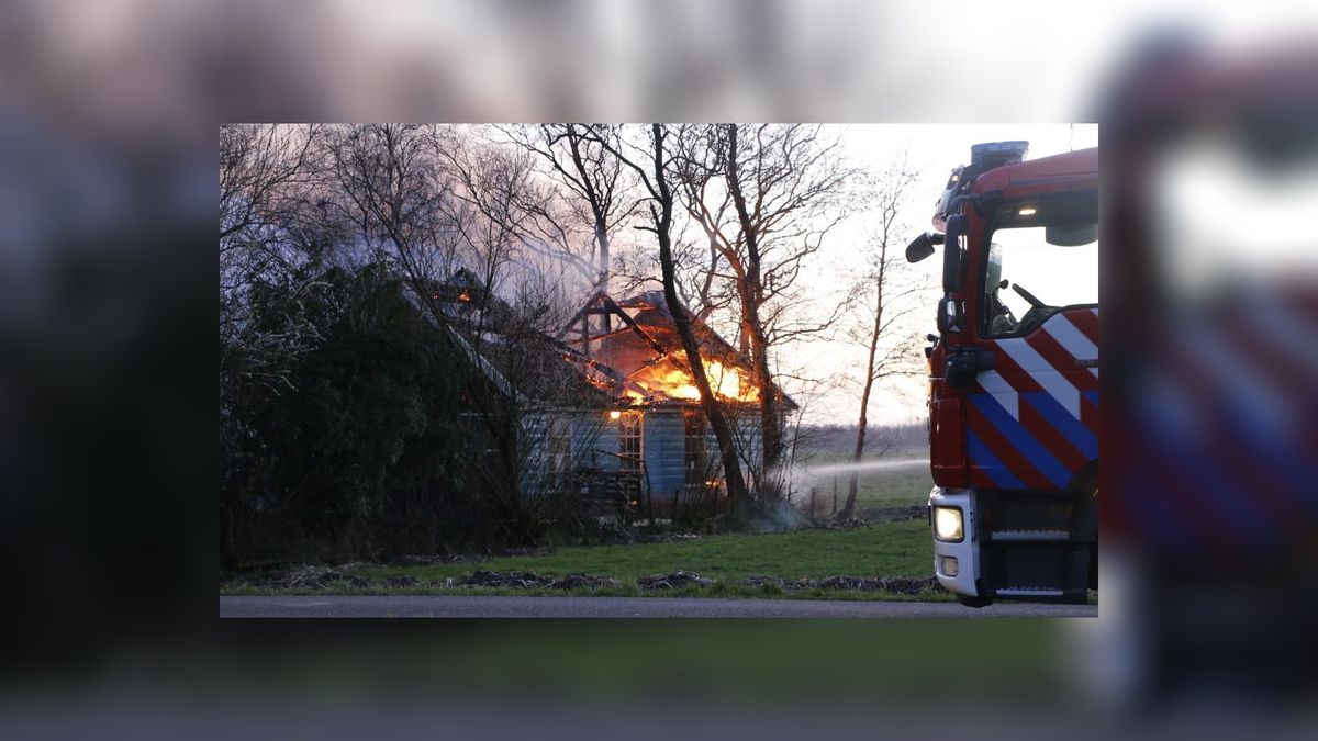 Schuur uitgebrand in Terband