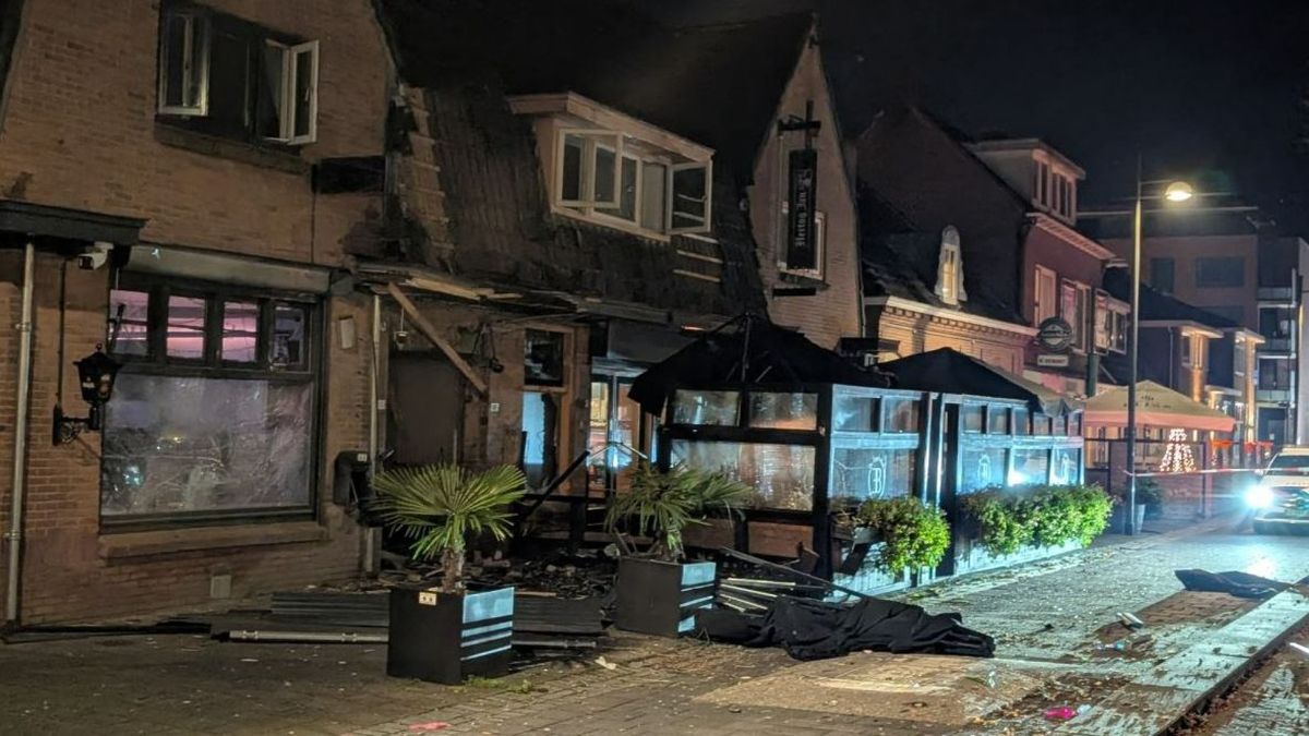 Grote schade na explosie bij coffeeshop