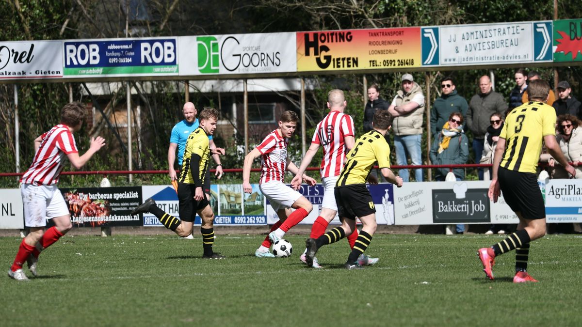 Gieten sluit weer aan bij Sellingen dankzij doelpuntenkwartet: 'Dit belooft nog wat'