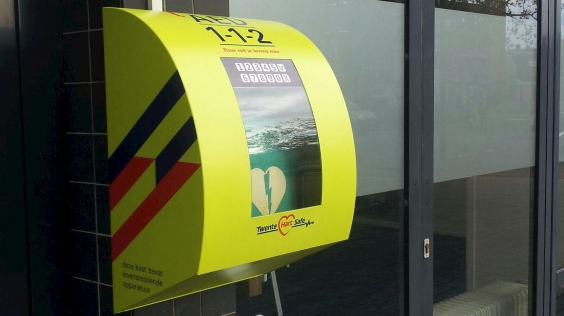 Meer AED's nodig in Overijssel