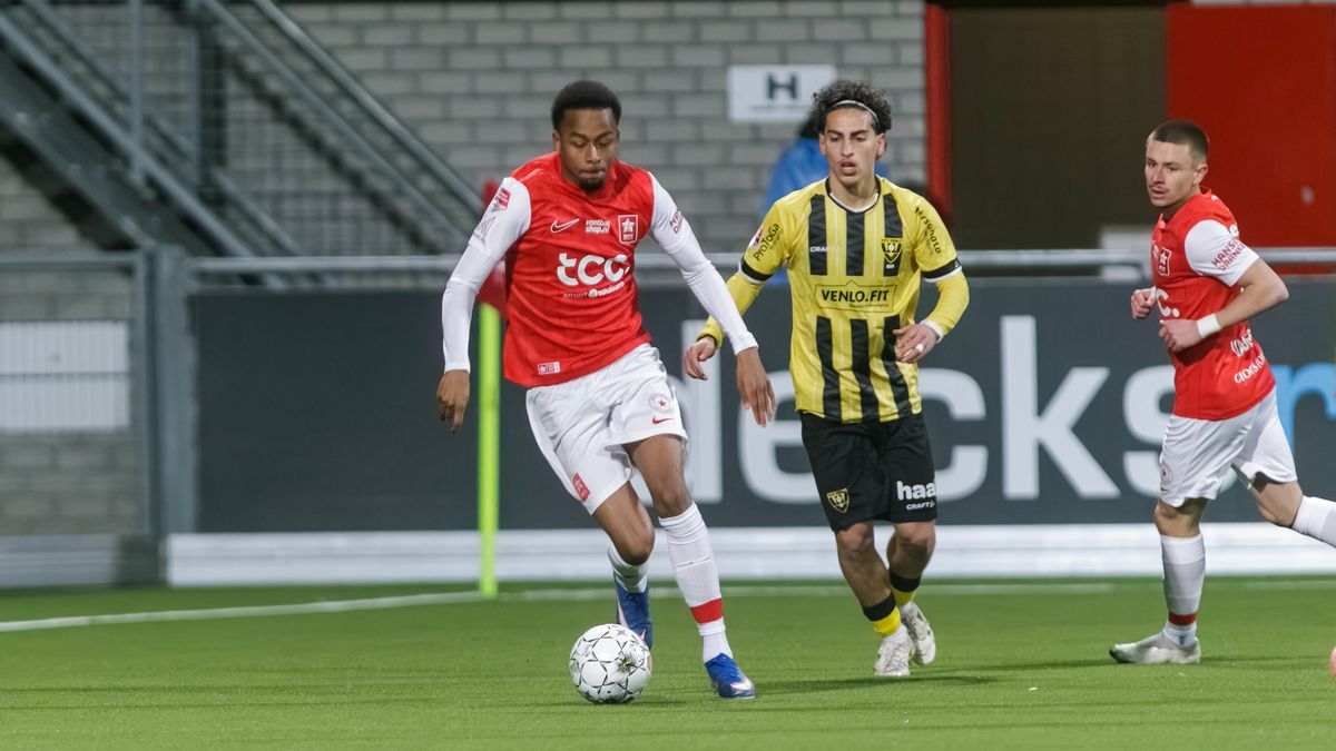 Van Dessel knalt MVV in extremis naar derbyzege op VVV, Roda JC pakt punt in Leeuwarden