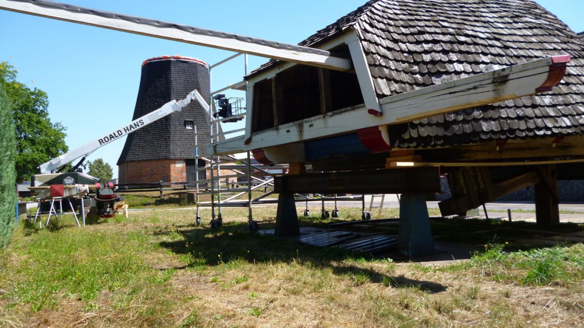 Nicolaasmolen in Denekamp zoekt hulp bij schilderwerkzaamheden