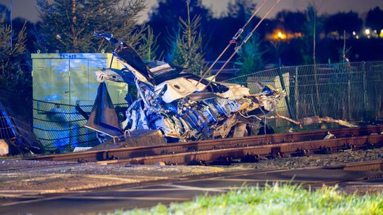 Treinen rijden weer na dodelijke botsing. Treinen rijden weer na dodelijke botsing.