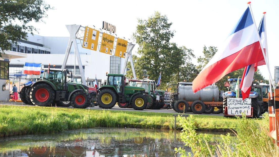 Boerenprotest bij het distributiecentrum van Jumbo in Woerden, afgelopen zomer.