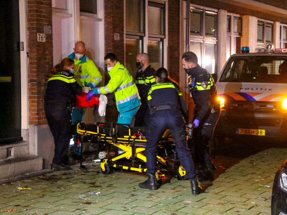 In de Polderlaan in Rotterdam viel een zwaargewonde bij een steekpartij