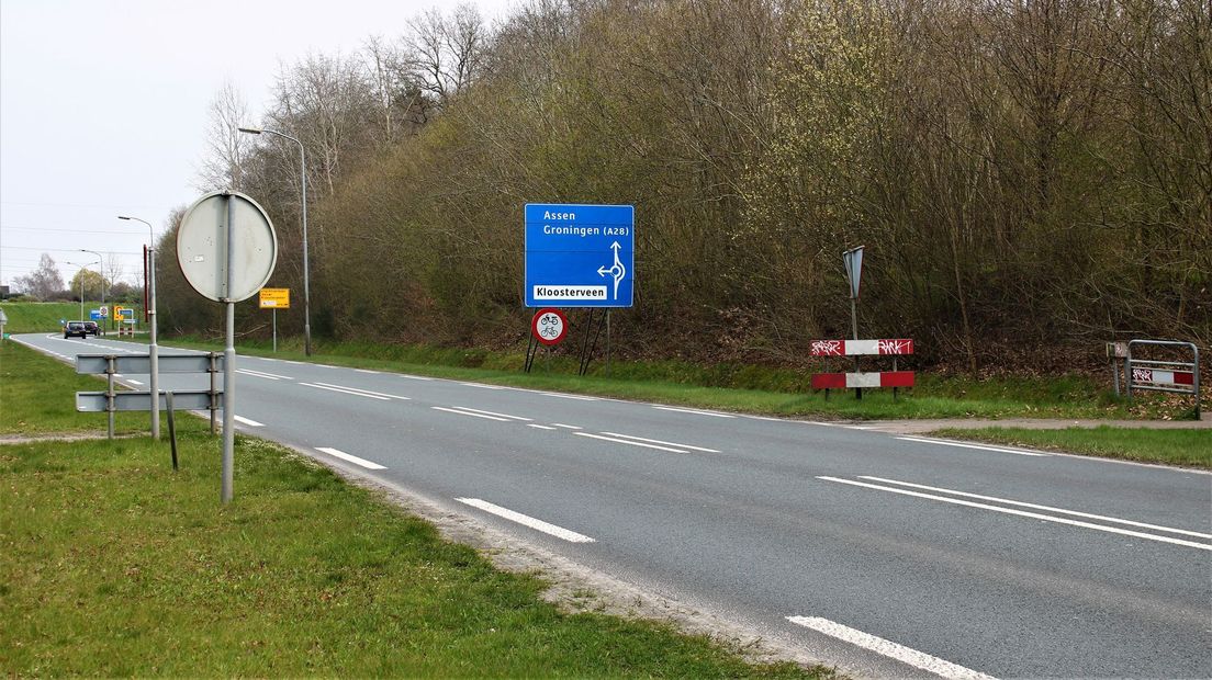 Kloosterveen tracé N371, fietsoversteek Polweg