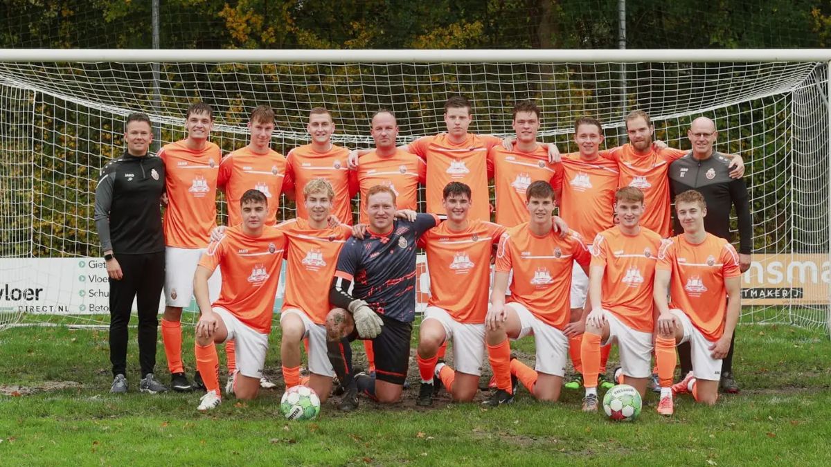 Idskenhuizen grijpt naast wedstrijd tegen oud-profs, maar is vooral trots op eigen club