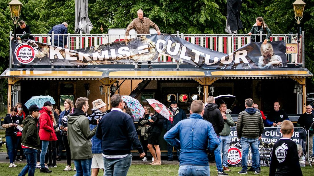 Kermisexploitanten demonstreren op Malieveld