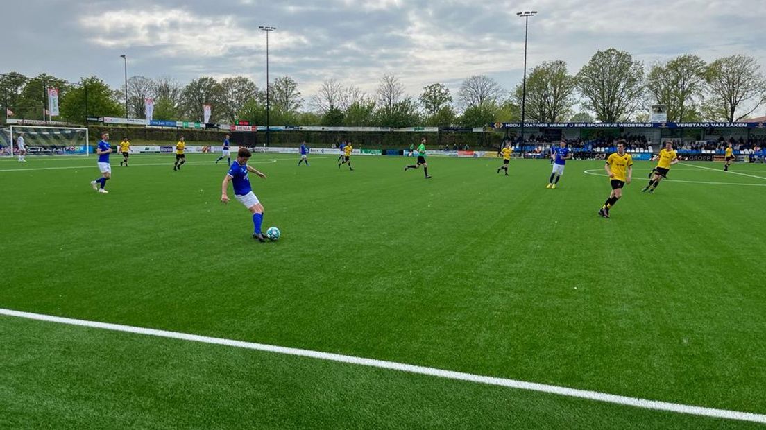 Hoogeveen speelde bij vlagen als een kampioenskandidaat