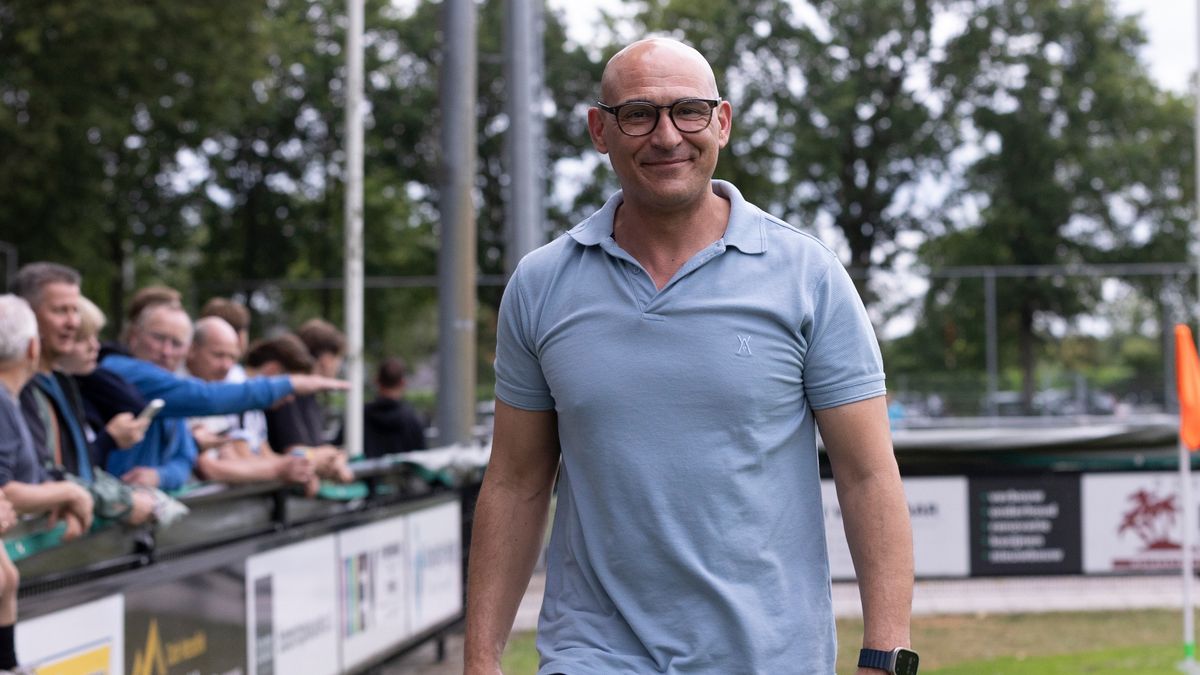 Mo Allach over puzzel bij FC Groningen: ‘Dat strategische denkwerk vind ik heel leuk om te doen’