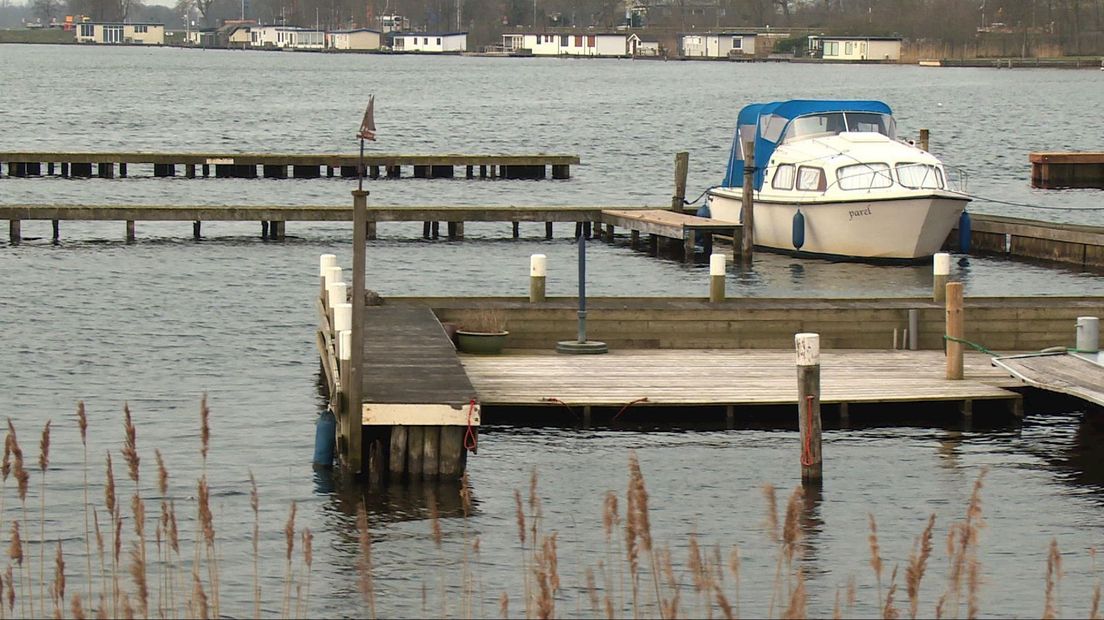 Waterrecreatie op de Belterwiede bij Wanneperveen