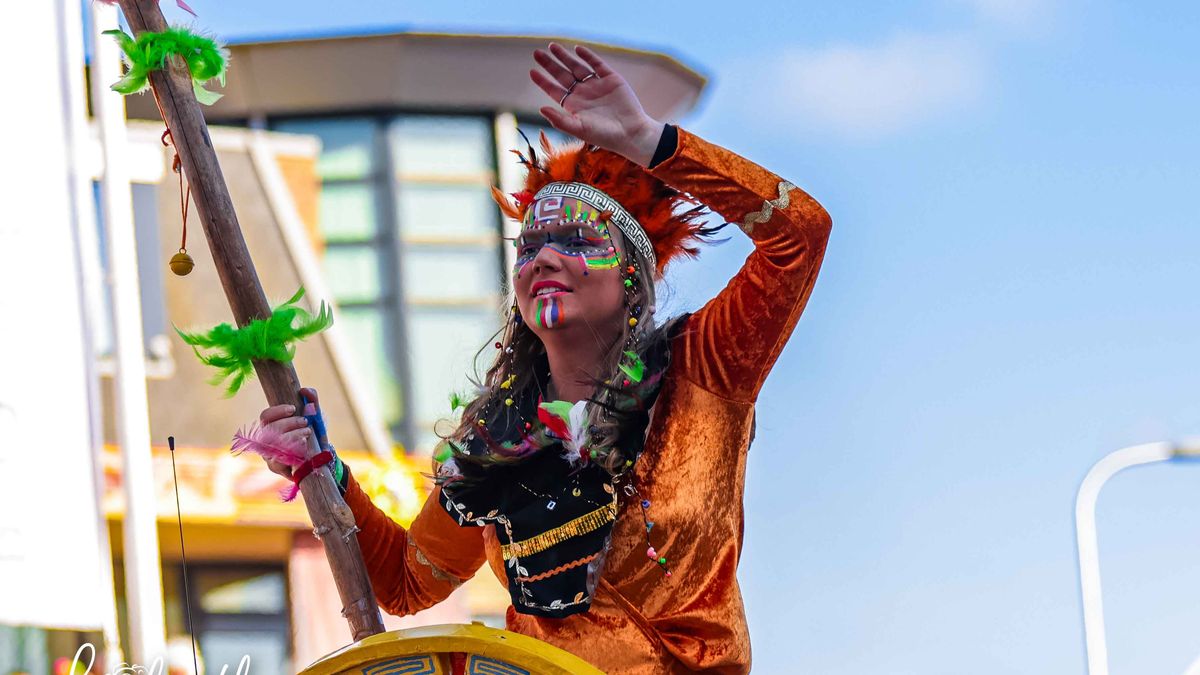 Carnavalsvlog: de Paria's uit Lemelerveld onthullen hun outfit voor carnaval