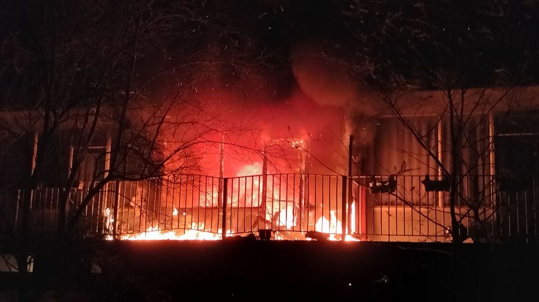 De brand greep snel om zich heen.