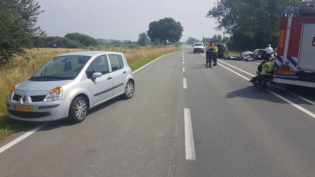 Op de N325 ter hoogte van Beek, bij Nijmegen, zijn drie auto's zaterdagmiddag betrokken geraakt bij een ongeval. Twee auto's raakten daarbij ernstig beschadigd.