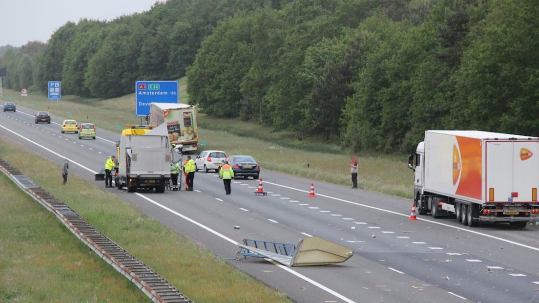 Ongeluk op A1 veroorzaakt lange file tijdens ochtendspits