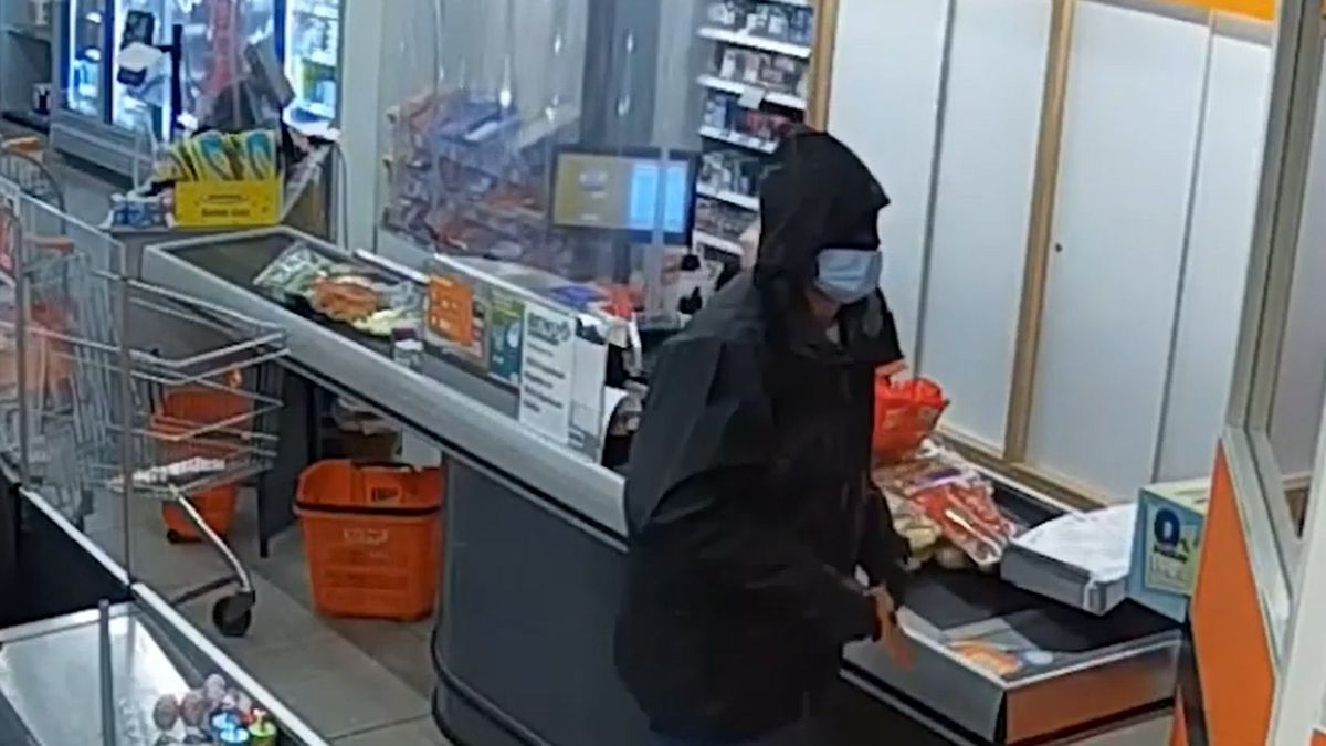 Politie toont beelden van de overval op supermarkt in Nieuw-Dordrecht
