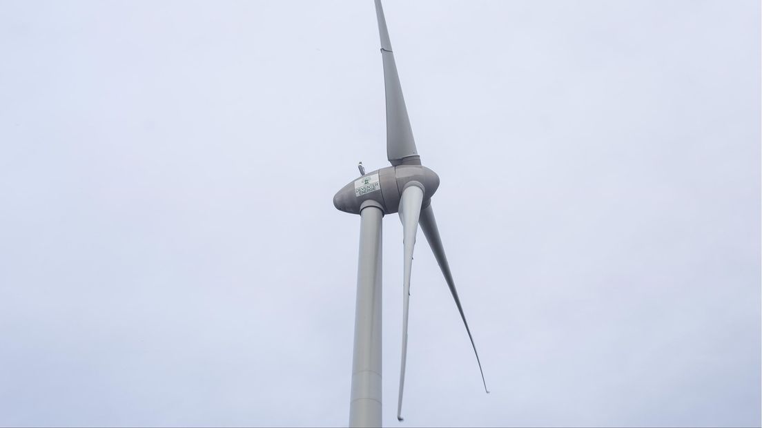 Windmolen op Kloosterlanden langs A1 bij Deventer