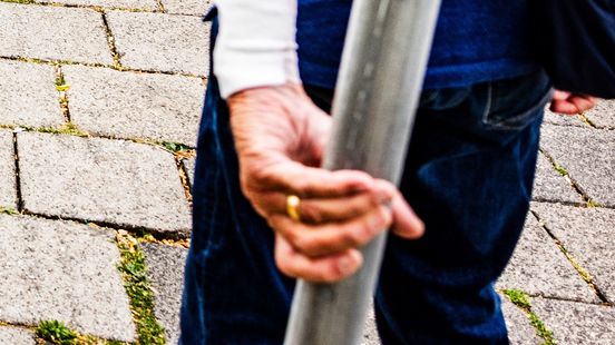 Automobilist (82) mishandeld na botsing met vrouw op fatbike