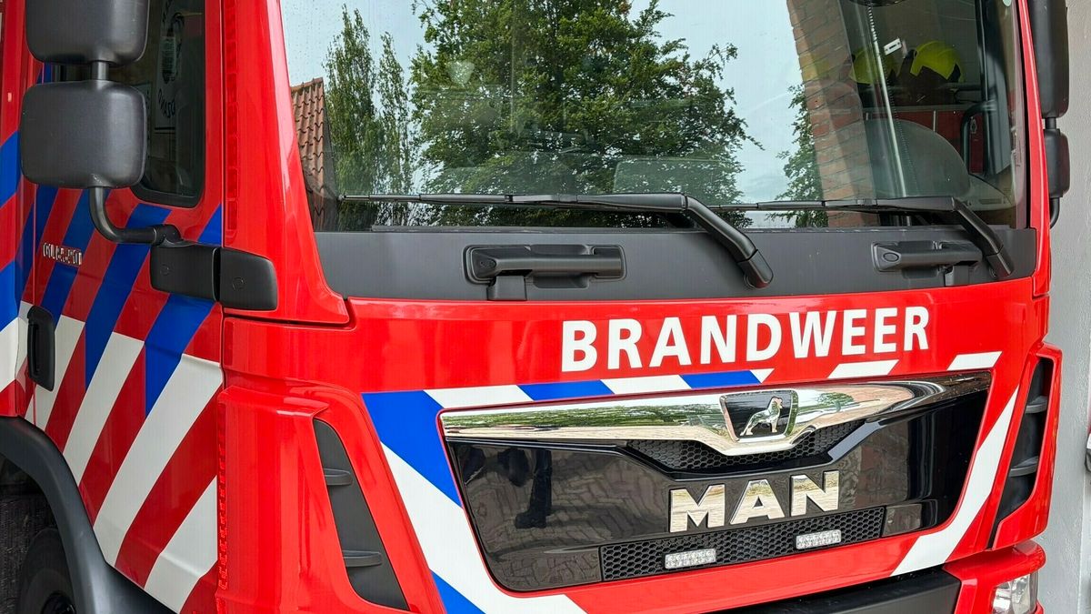 Brand bij schuurtje Sint-Philipsland 'zo goed als uit', politie vermoedt drugslab
